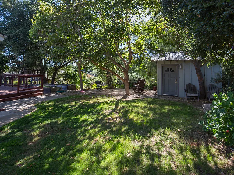 2495 Lucca Ave — Photo 27