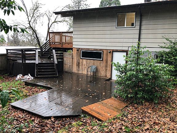 3rd image of 3450 McMillan St