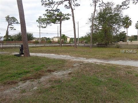 2nd image of 2615 S Goldenrod Rd