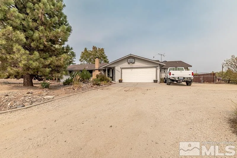 10235 Shenandoah Dr photo 1