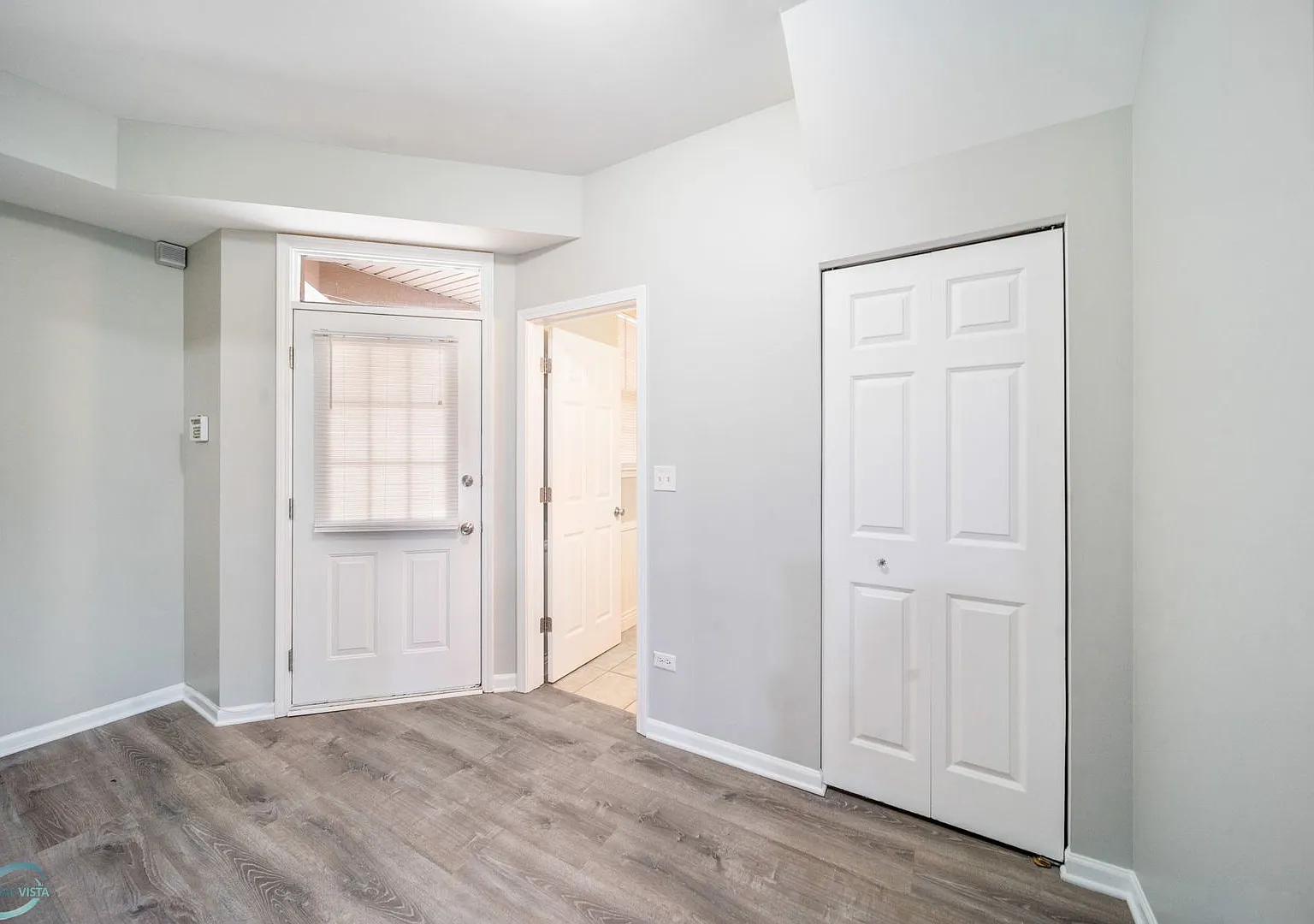 2 bed, 2.5 bath, 1271 sqft, $2,650 — Photo 2
