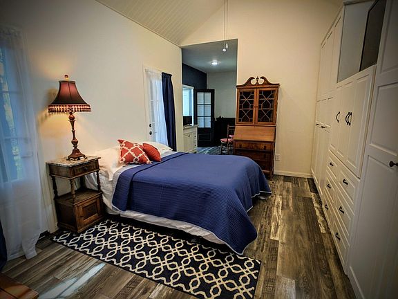 BEDroom includes TV