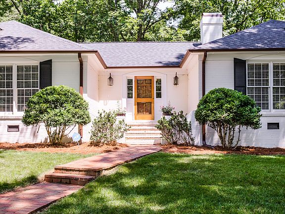 4th image of 300 Parkmont Dr