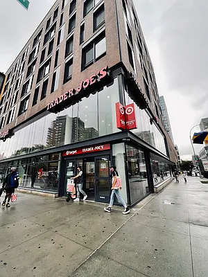 Rented by Downtown Mgt & Realty LLC | media 18