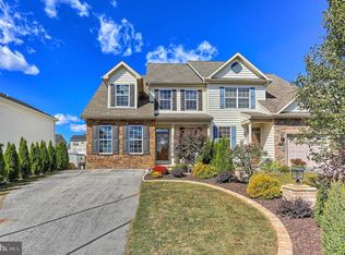 178 Maple Dr, Hanover, PA 17331