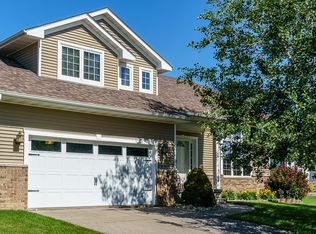 3425 Cottonwood Ln, Marion, IA 52302