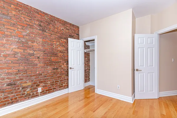 Rented by MySpaceNYC | media 8