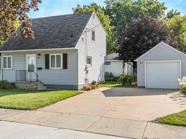 902 N Linwood Ave, Appleton, WI 54914