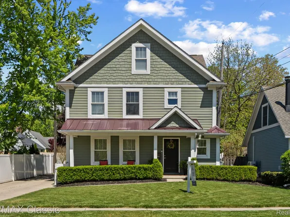 450 Fairbrook St, Northville, MI 48167