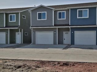 104 Trails Cir W, Ranchester, WY 82839