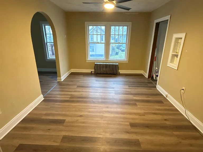 352 Belmont St NW — Photo 5