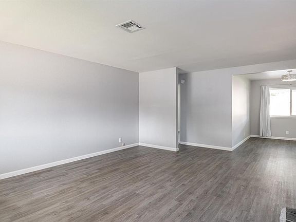 5th image of 6130 Woodside Dr