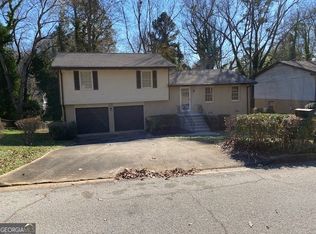 2272 Emerald Springs Dr, Decatur, GA 30035