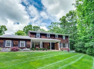7 Damin Cir, Saint James, NY 11780