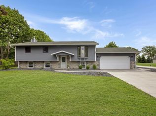 6319 373rd Ave, Burlington, WI 53105