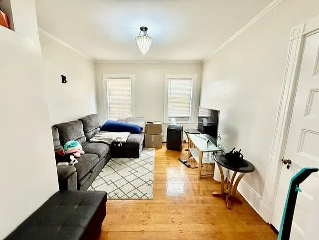 2 bed, 9999 sqft, $2,950 — Photo 2