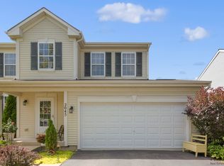 2045 Bluemist Dr, Aurora, IL 60504