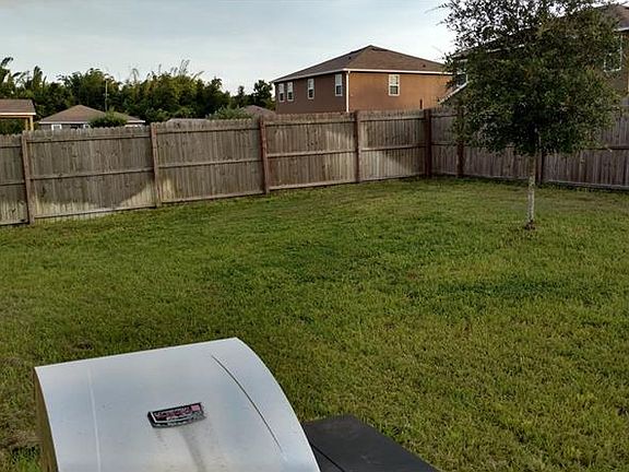2nd image of 7939 Tanbier Dr