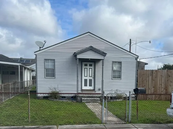 1909 Stafford St, Gretna, LA 70053