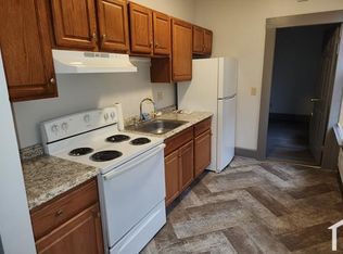 70 Russell St APT 2, Worcester, MA 01609