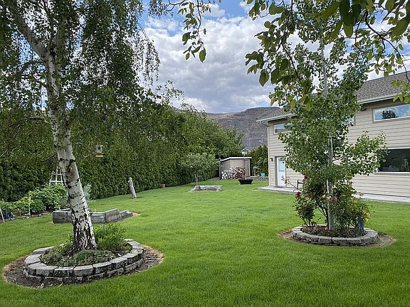 From house to yard