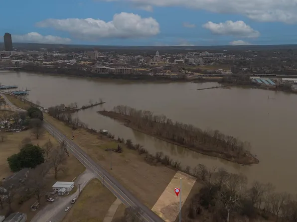 River Rd, North Little Rock, AR 72114