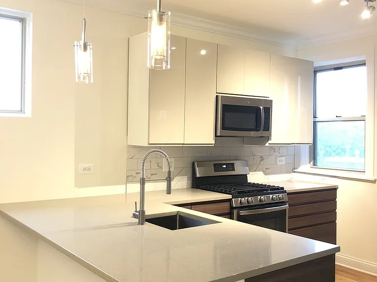 5330 N Kenmore Ave #4E — Photo 1
