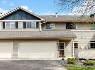 13832 Hyacinth Dr, Rogers, MN 55374
