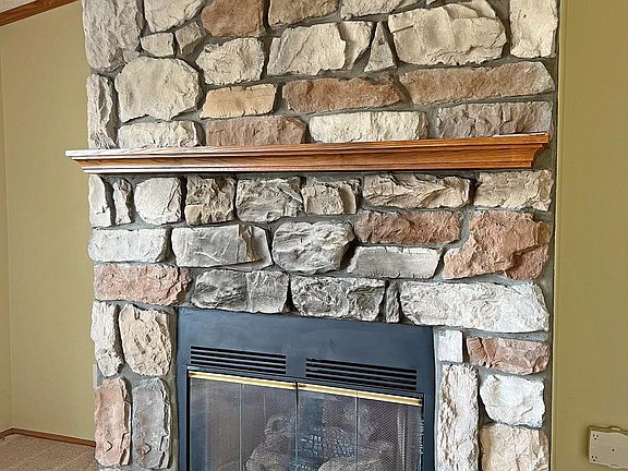 5th image of 98 Hitch Pond Cir #1