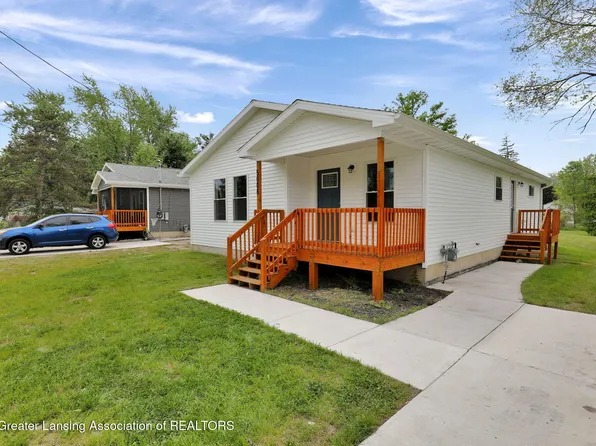 5006 Christiansen Rd, Lansing, MI 48910
