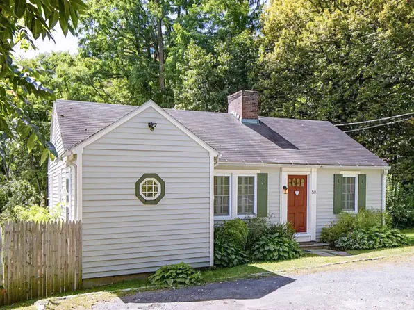 50 Millerton Rd, Lakeville, CT 06039