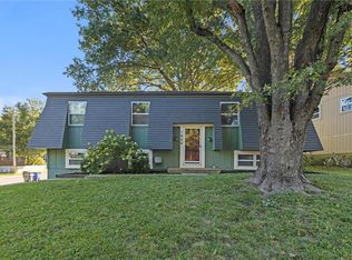 1600 S Kenwood St, Olathe, KS 66062