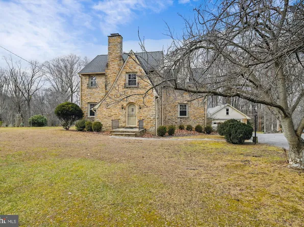 614 Gun Rd, Baltimore, MD 21227