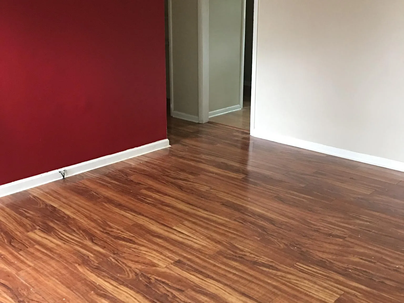 3 bed, 1000 sqft, $1,800 — Photo 2