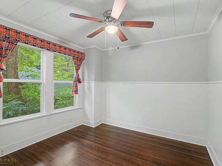 420 Forest Ave — Photo 22
