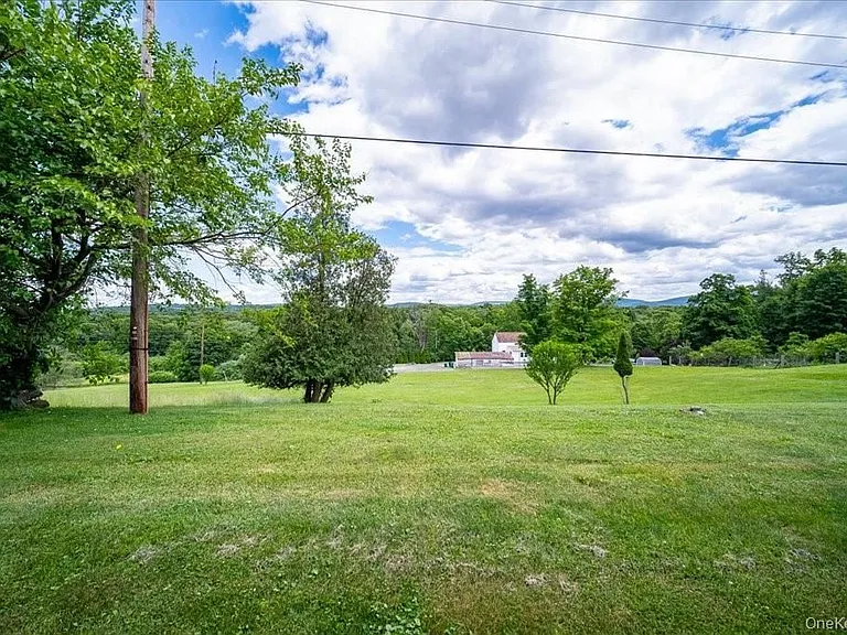 37 Alpine Dr #C — Photo 17