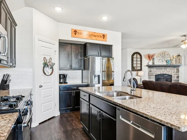 1268 Greenbelt Dr, Forney, TX 75126