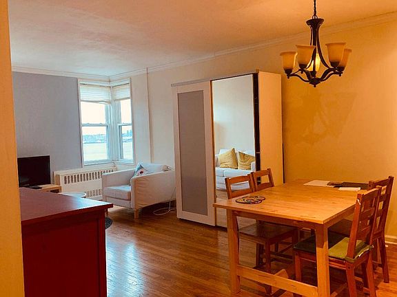 4th image of 36 Hamilton Ave APT 6G