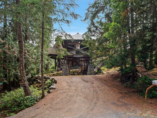 486 Bluff Way, Southern Gulf Islands, BC V0N 2J2