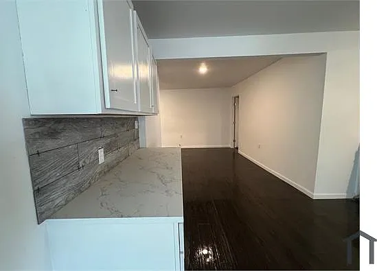 7820 Corina Dr — Photo 24