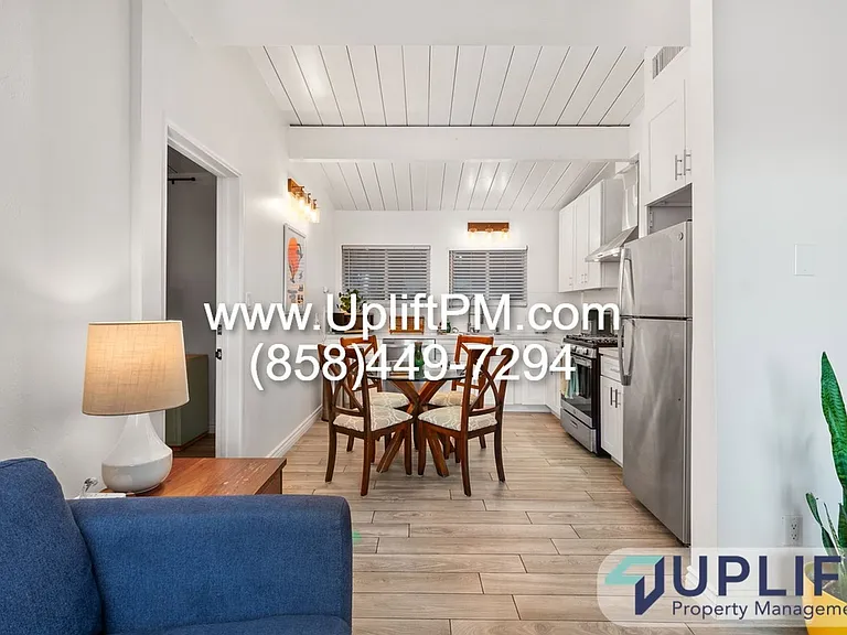 4359 Rialto St — Photo 11