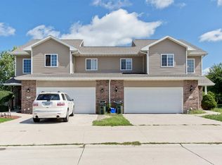 137 Primrose Ct, Iowa City, IA 52240
