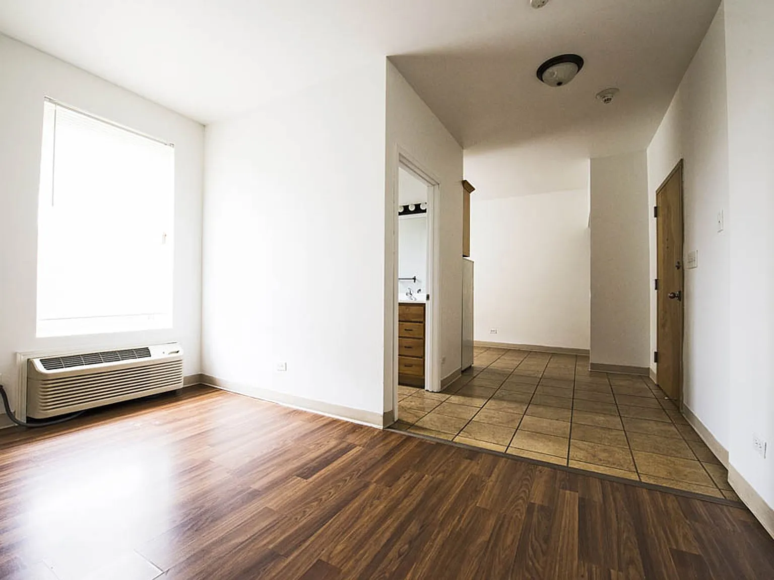 4114 W Washington — Photo 4
