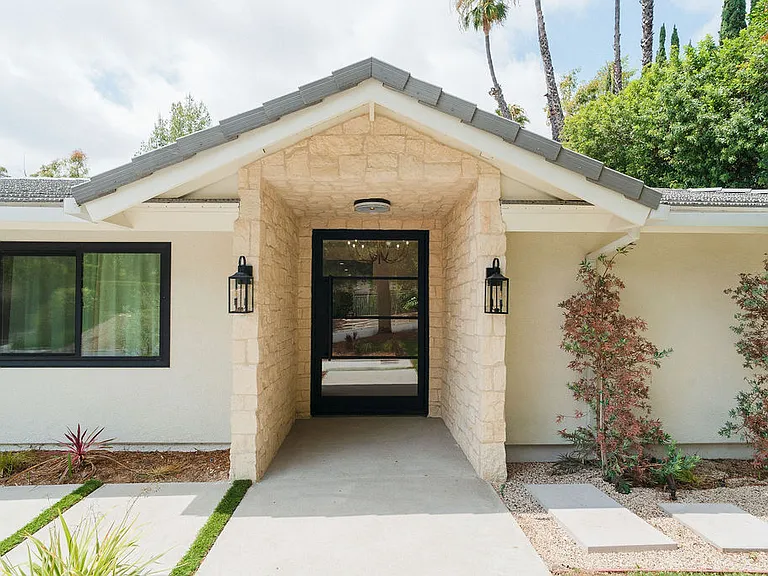 10461 Shadyridge Dr — Photo 23