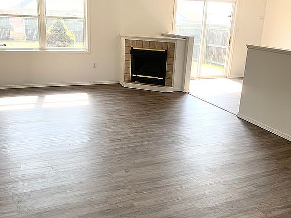 2nd image of 2505 Heartland Greens Point