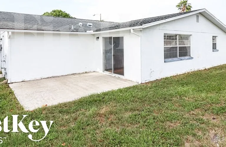 7124 Cay Dr — Photo 14