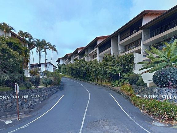 Kona Coffee Villas Side Entrance
