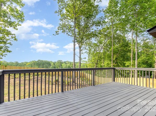 4907 Ardenwoods Dr, Charlotte, NC 28215