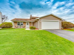 1760 Burr Ridge Dr, Hoffman Estates, IL 60192