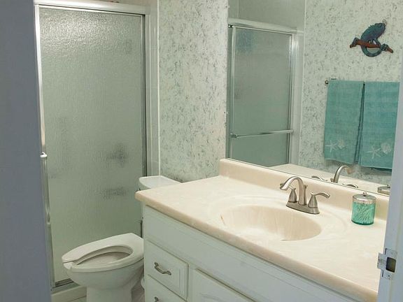 Remodeled Bath, new fixtures